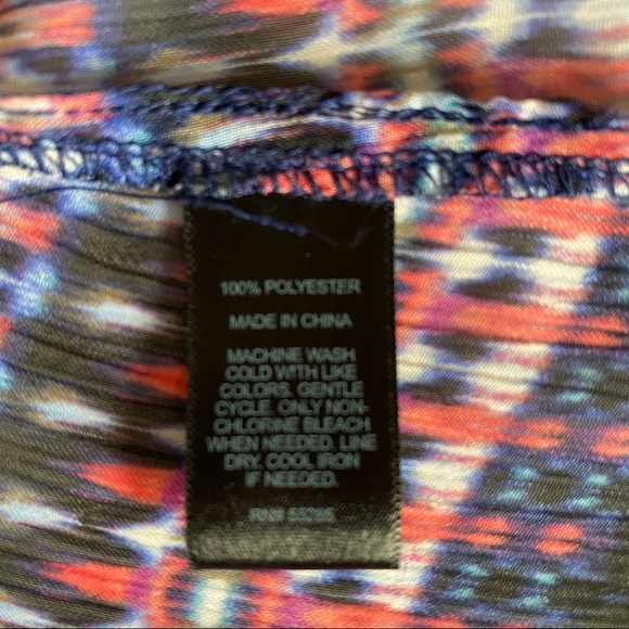 Express Ikat Print Semi-Sheer Pullover Blouse Top Sz XS - Picture 6 of 10